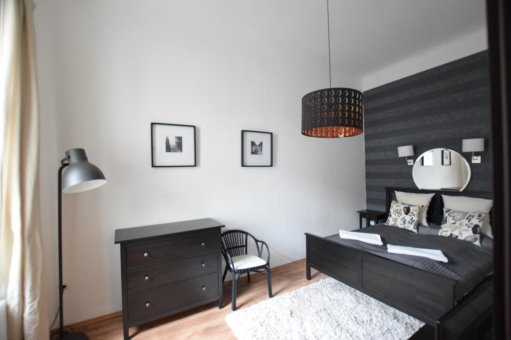 Luxury Apartment by Hi5-Városház Suite Budapeste Exterior foto